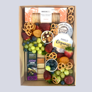Hamper Cheese Fruit & Nuts | pack